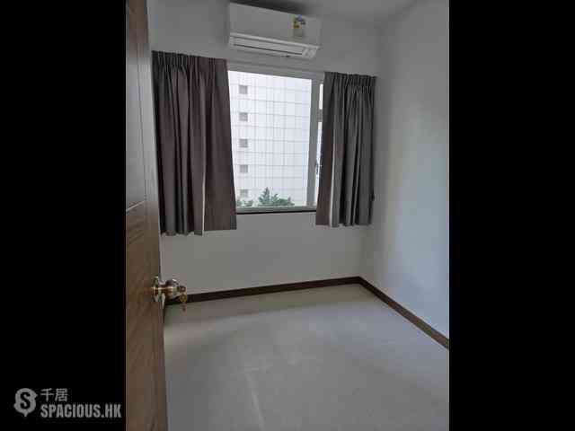 Wan Chai - Koon Mei Building 06