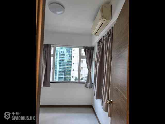 Wan Chai - Koon Mei Building 08