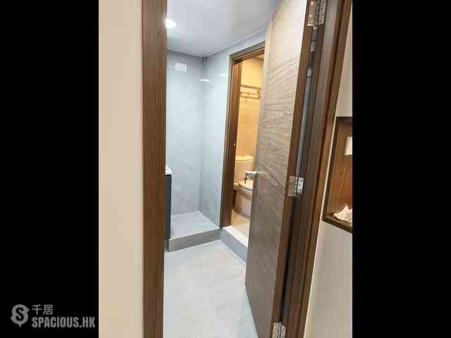 Wan Chai - Koon Mei Building 09