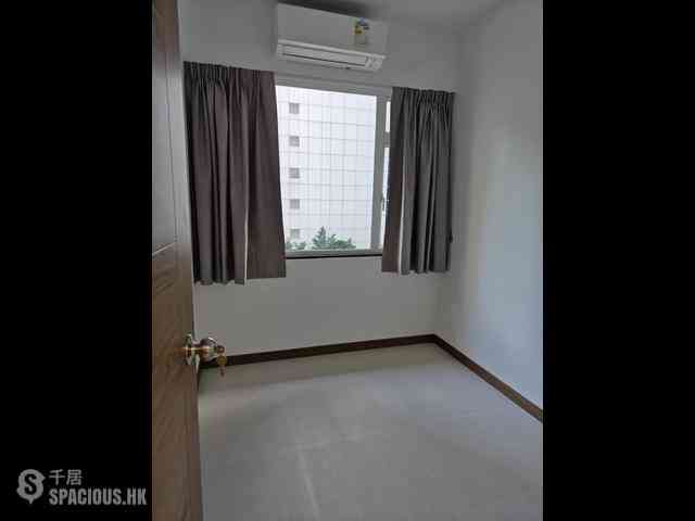 Wan Chai - Koon Mei Building 05