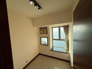 Kennedy Town - The Merton Tower 1 04