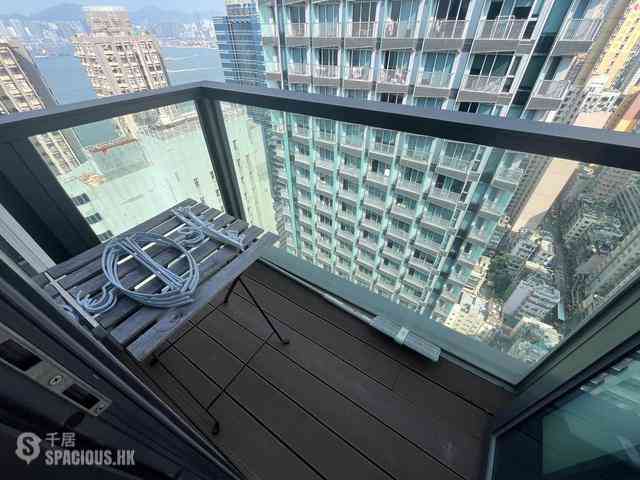 Sai Ying Pun - Two・Artlane 03