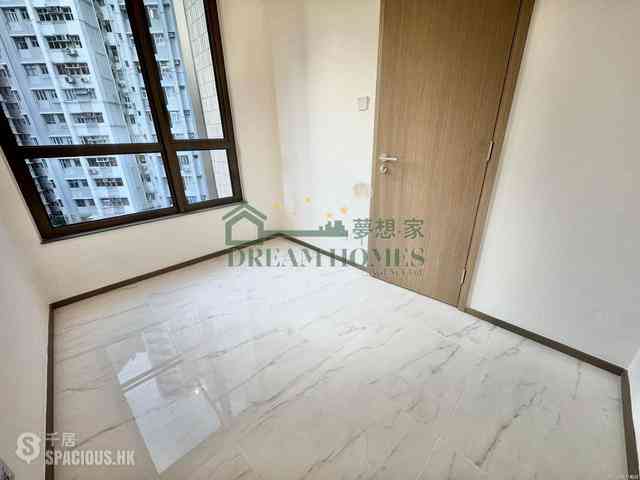 Wan Chai - One Wood Road 02