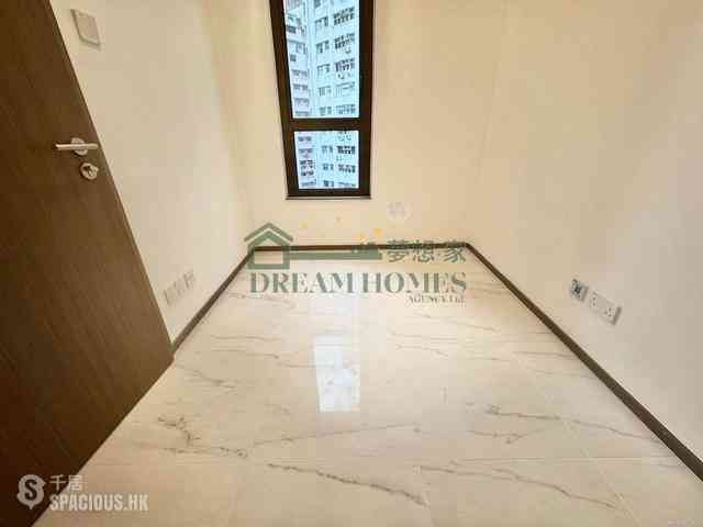 Wan Chai - One Wood Road 05