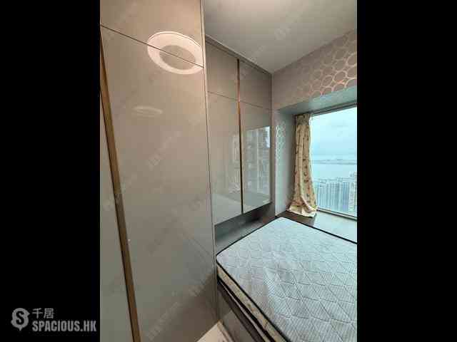 Tung Chung - Caribbean Coast Phase 3 Carmel Cove Tower 11 09