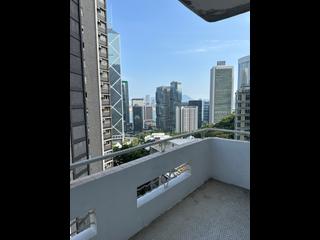 Mid Levels Central - Best View Court Block 68, Macdonnell Road 11