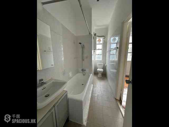 Mid Levels Central - Best View Court Block 68, Macdonnell Road 13