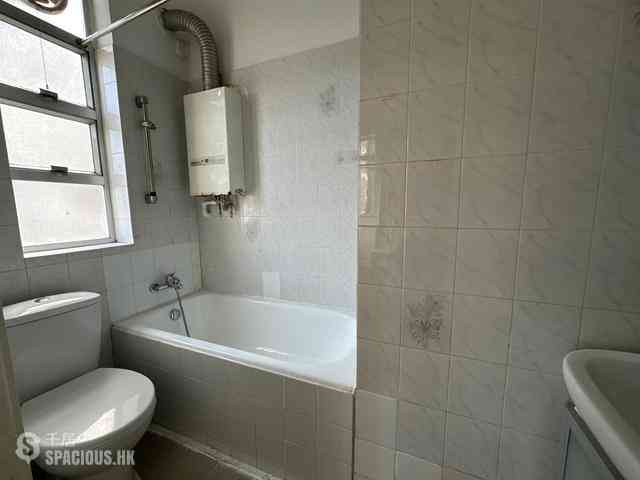Mid Levels Central - Best View Court Block 68, Macdonnell Road 15