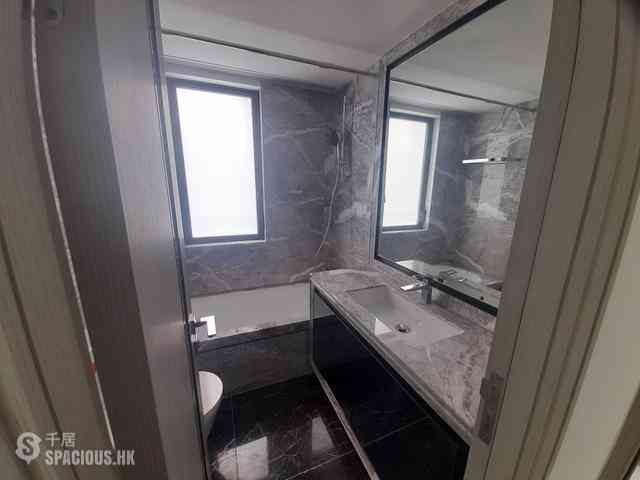 Wong Chuk Hang - The Southside Phase 3C Blue Coast II Tower 5 09