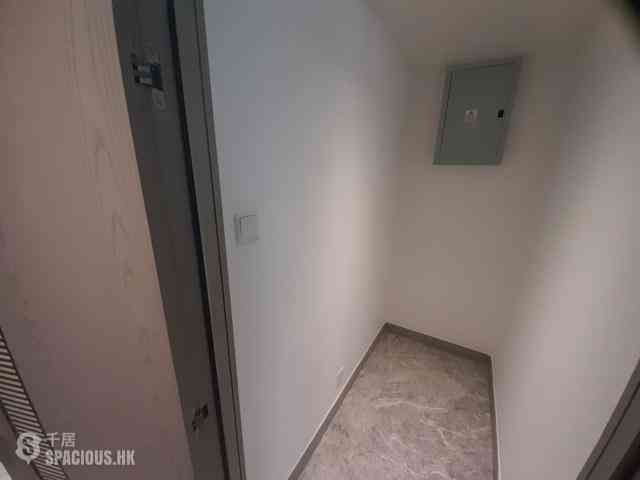 Wong Chuk Hang - The Southside Phase 3C Blue Coast II Tower 3 06