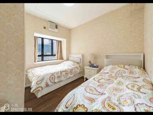 Happy Valley - The Broadville 06