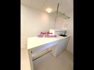 Mid Levels Central - Good View Court 03