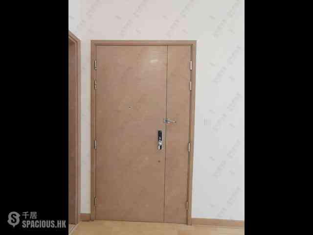 Sai Ying Pun - Island Crest Block 1 08