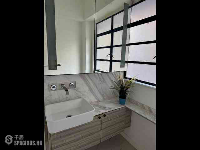 Sai Ying Pun - Fook On Building 04