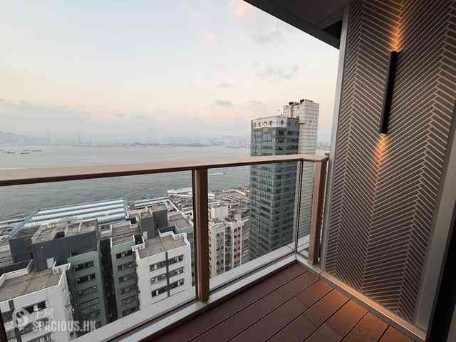 Sai Ying Pun - Des Voeux W Residence 02