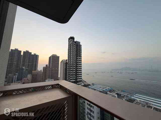 Sai Ying Pun - Des Voeux W Residence 04