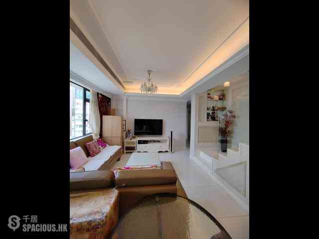 Happy Valley - King Inn Mansion 01