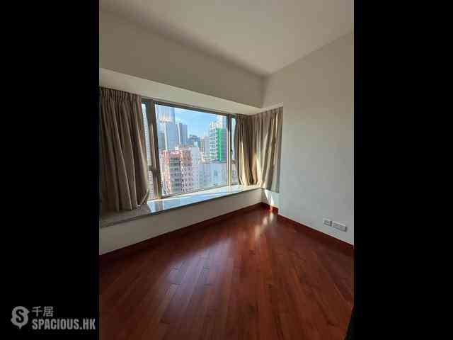 Wan Chai - The Avenue Phase 1 Block 5 07
