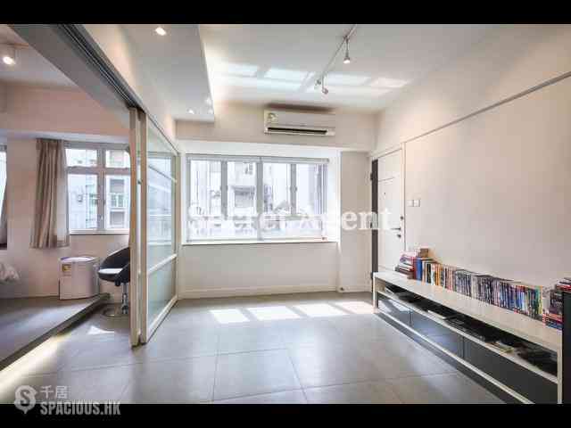 Sheung Wan - Shun Loong Building 02