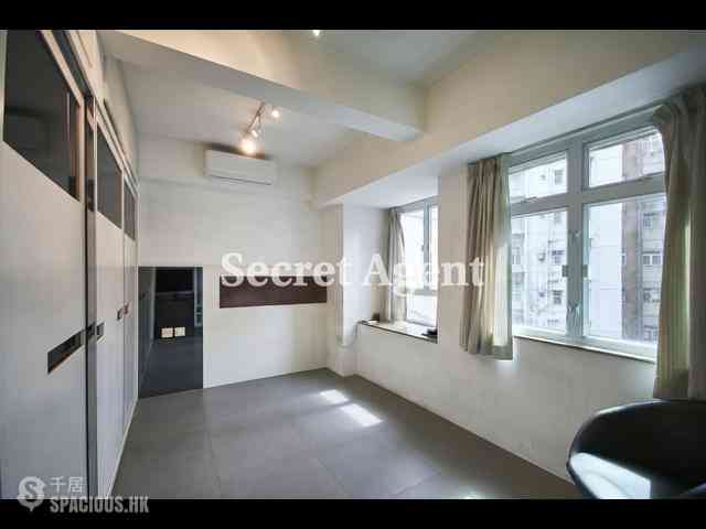 Sheung Wan - Shun Loong Building 06