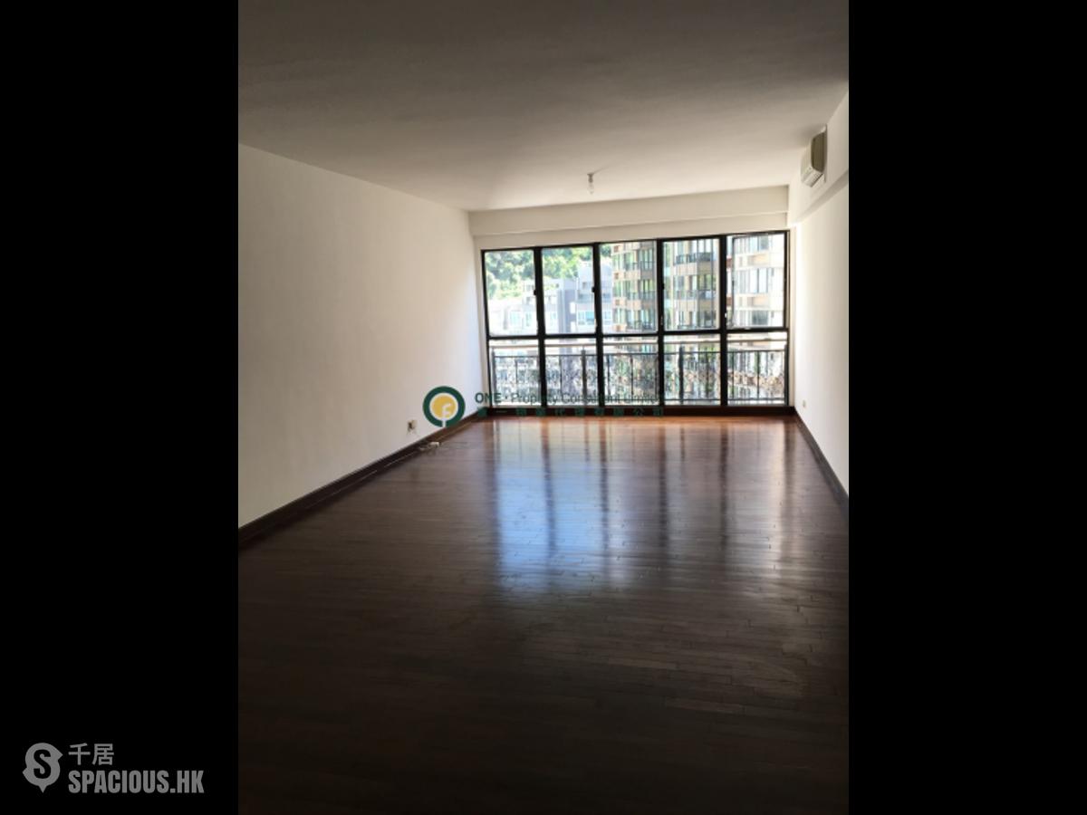 Mid Levels Central - Clovelly Court 01