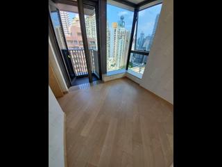 Shek Tong Tsui - Novum West 04