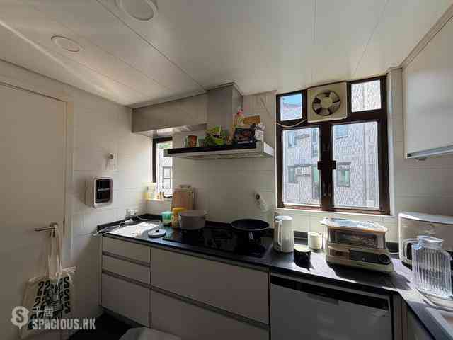 Stubbs Road - Crescent Heights 05