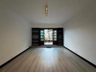 Happy Valley - 1-4, Briar Avenue 03