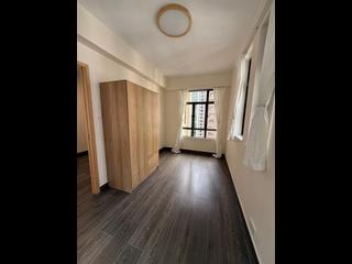 Mid Levels Central - Good View Court 03