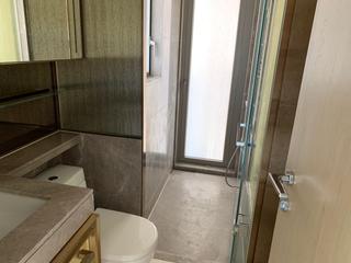 Sai Ying Pun - King's Hill 03