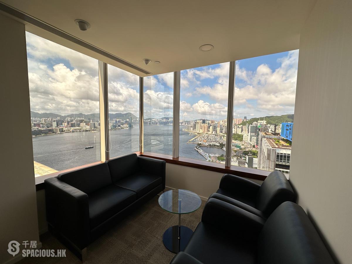 湾仔 - Convention Plaza Office Tower 01