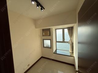 Kennedy Town - The Merton Tower 1 03
