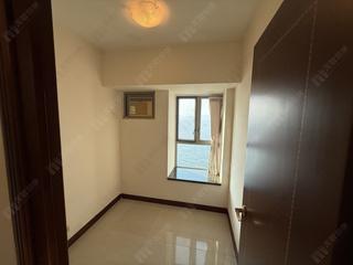 Kennedy Town - The Merton Tower 1 04
