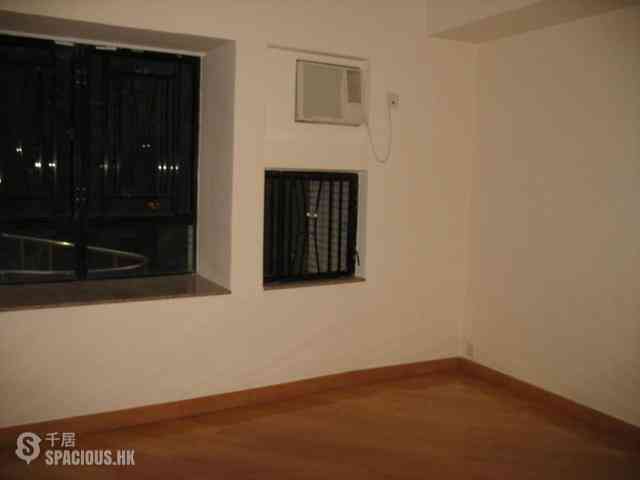 Mid Levels Central - Birchwood Place 07