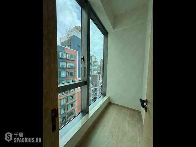 Sai Ying Pun - Upper Manor 04