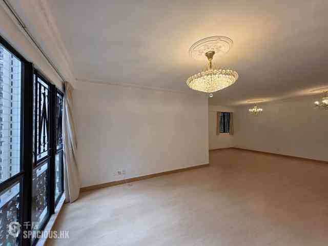 Mid Levels Central - Clovelly Court Block 2 03