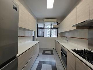Mid Levels Central - Clovelly Court Block 2 04