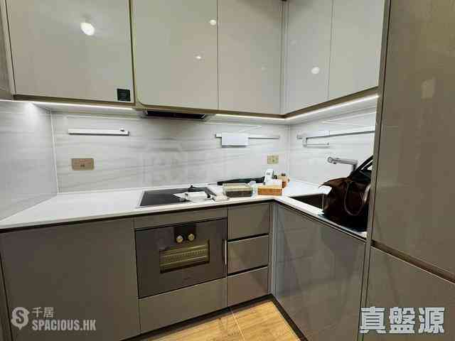 Wong Chuk Hang - The Southside Phase 4B 02