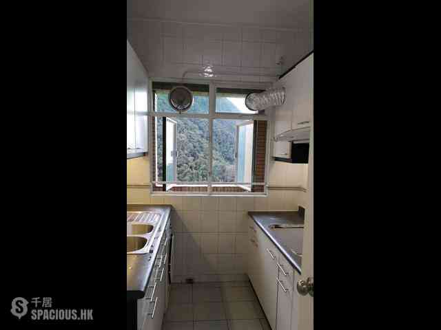 Mid Levels Central - Hillsborough Court 05