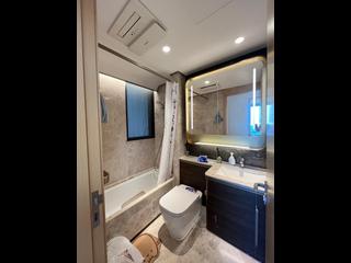 Wong Chuk Hang - The Southside Phase 2 La Marina Tower 1B 06