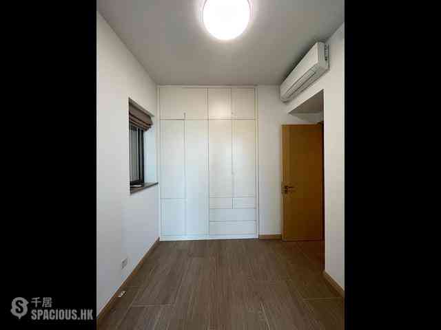 Wong Chuk Hang - The Southside Phase 2 La Marina Tower 1B 02