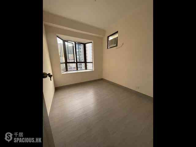 Sai Ying Pun - Kwong Fung Terrace 03