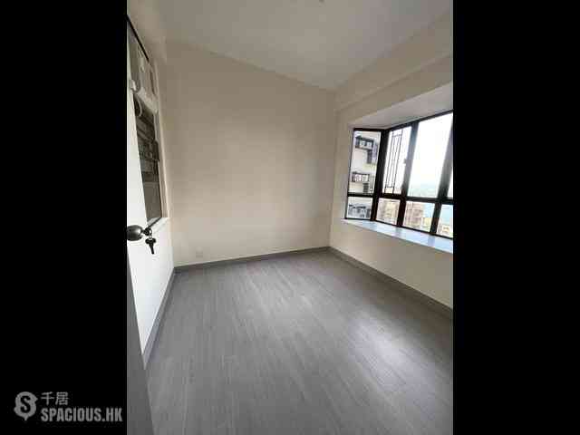 Sai Ying Pun - Kwong Fung Terrace 04