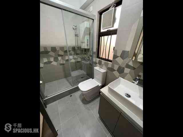 Sai Ying Pun - Kwong Fung Terrace 05