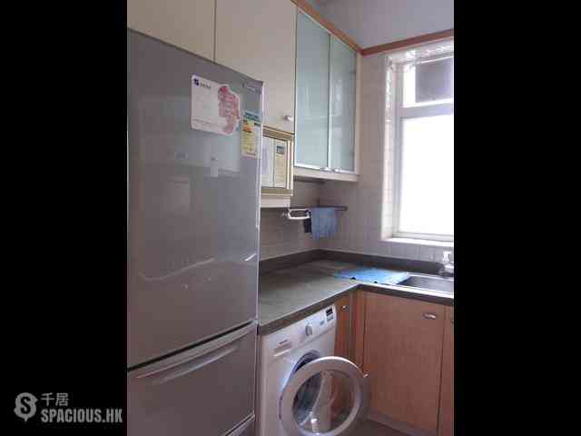 Quarry Bay - The Orchards Block 2 02