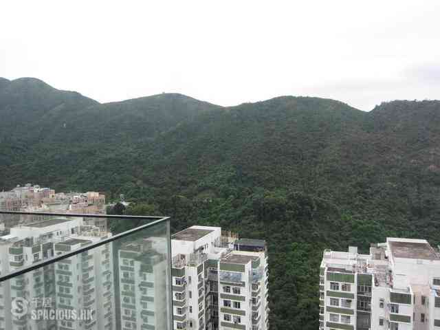 Quarry Bay - The Orchards Block 2 09