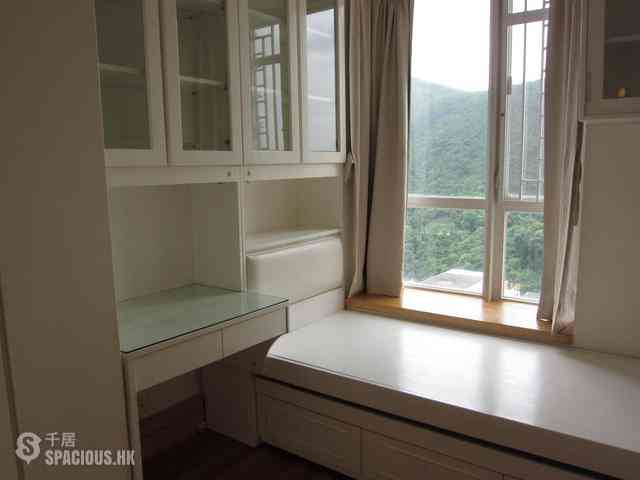 Quarry Bay - The Orchards Block 2 05