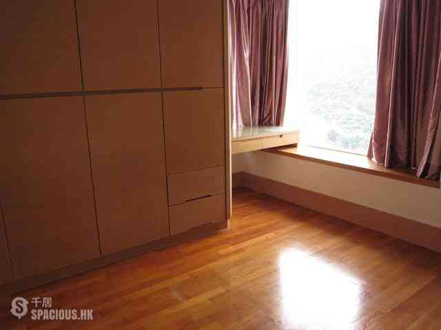 Quarry Bay - The Orchards Block 2 07