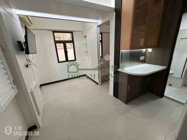 Kennedy Town - Cheong Kat Mansion 06
