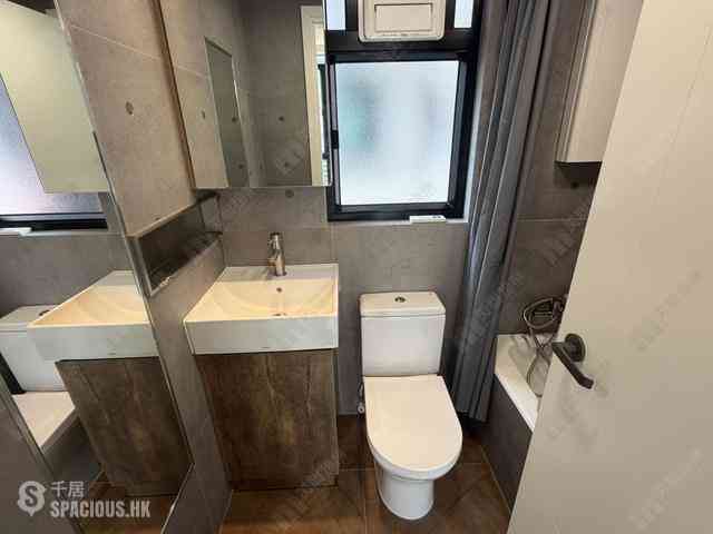 Mid Levels West - Wilton Place 02
